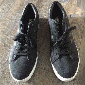 Adidias Neo Cloudfoam Sneakers